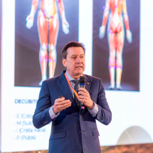 Cirurgião desenvolve método de precisão para lipoaspiração - DINO