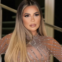 Deolane  terá que retirar o mega hair na prisão  - Tupi