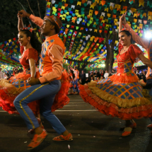 Entre a nostalgia e a lei: como os fogos das Festas Juninas deixaram de ser barulho de infância e viraram pauta de saúde pública - Portal Giro 10