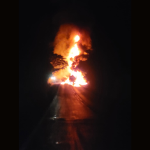 Caminhão-tanque bate em outro e vira 'bola de fogo' na BR-251em MG - Corpo de Bombeiros/Reprodução