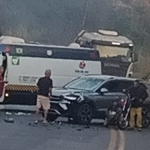 BR-381: acidente entre carro e moto causa lentidão em Sabará, na Grande BH - Redes Sociais/Reprodução