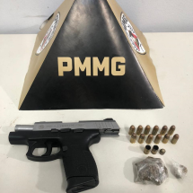 Jovem suspeito de homicídio é preso por posse ilegal de arma em Minas