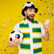 Cartão de TODOS facilita troca de figurinhas da Copa via app - DINO