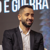 Gestão por IA: por que a categoria do CRM começa a ser repensada - PulseBrand