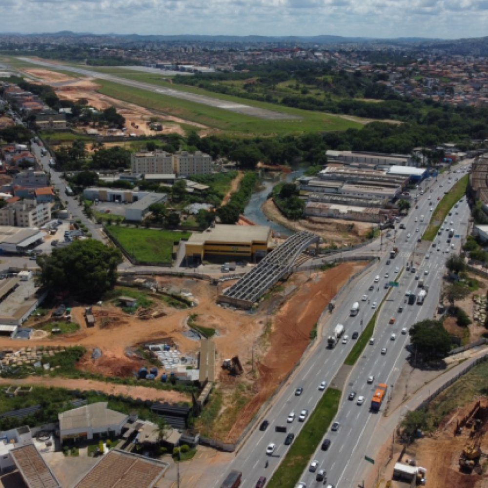 Cristiano Machado terá faixas interditadas para obras nesta quarta; veja