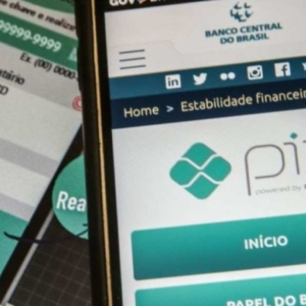 Brasileiros conseguem usar Pix em viagens ao exterior