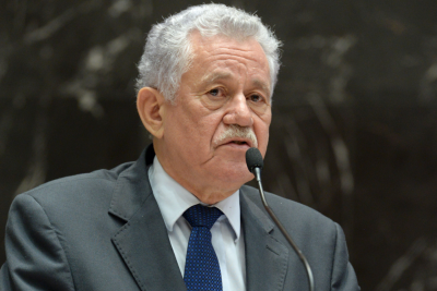  Economista e professor, ele esteve à frente da pasta durante o governo de Fernando Pimentel (PT), entre 2015 e 2018 -  (crédito: Luiz Santana/ALMG)