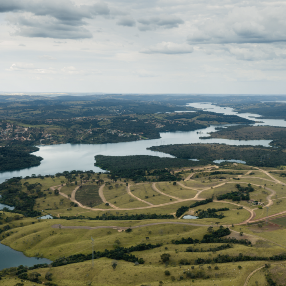 Lago Corumbá IV: o modelo de quem pensa o território antes da obra