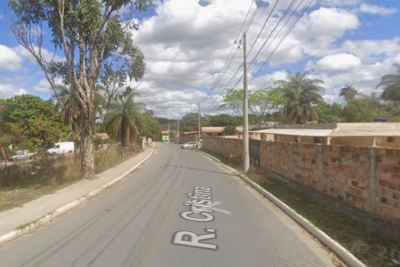 Jovem de 18 anos é morto a tiros após ser fechado por carro em Betim -  (crédito: Google Street View/Reprodução)