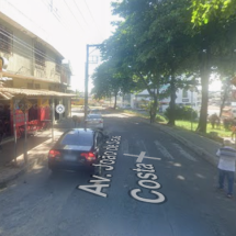 Homem puxa papo com mulher em bar e morre baleado em Contagem - Google Street View/Reprodução