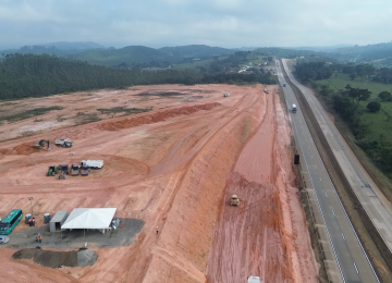 ‘Praticamente moro na 381’: caminhoneiros comemoram área de descanso -  (crédito: Nova 381/Divulgação)