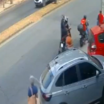 Dupla tenta assaltar concessionária e é baleada por PM de folga em BH - Redes Sociais/Reprodução