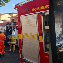 Pessoa morre carbonizada em incêndio em apartamento em Contagem - Corpo de Bombeiros/Reprodução