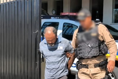 Juares Marques dos Santos, de 51 anos, foi preso pela morte de Lucélia Batista Silva, de 39 -  (crédito: Prefeitura de Divinópolis/Reprodução)