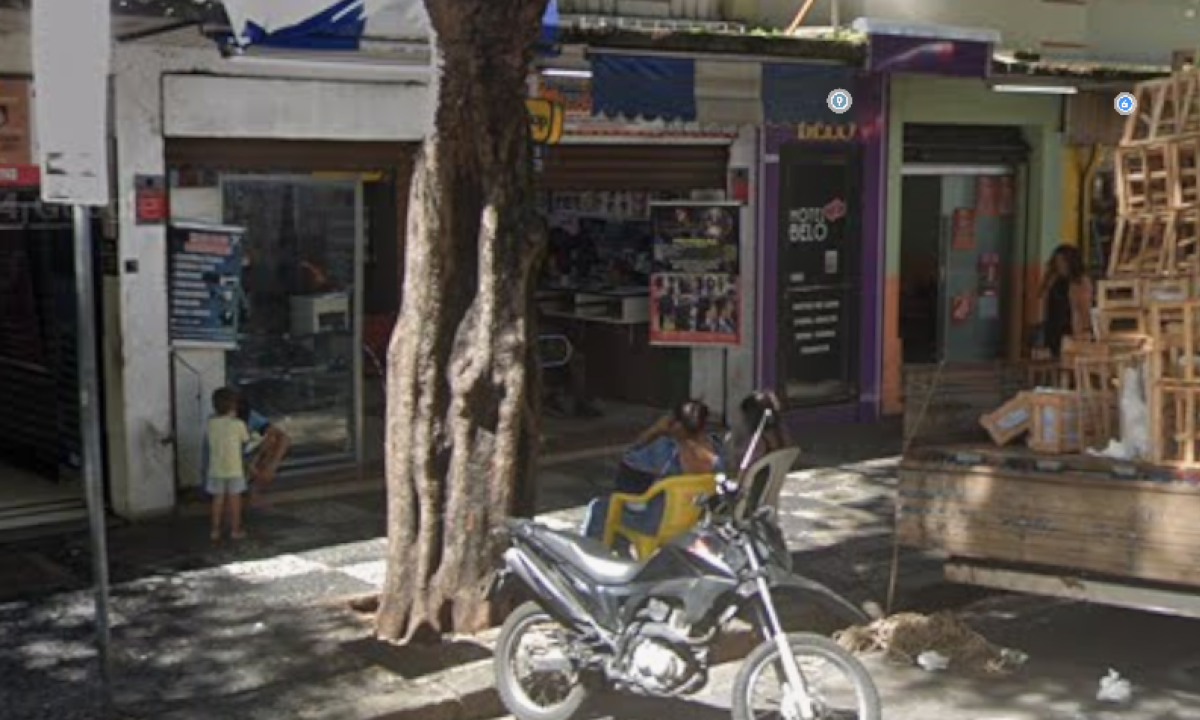 Mulher é achada morta em motel e companheiro é socorrido na capital mineira - (crédito: Google Street View/Reprodução)