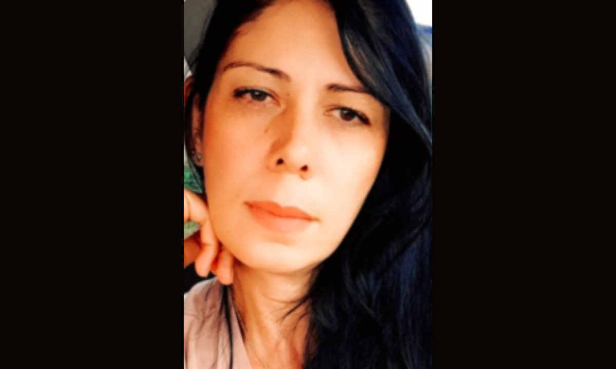 Suelen Fernandes tinha 42 anos e morreu enforcada pelo ex-marido na noite desse sábado (15/8) - (crédito: Redes Sociais/Reprodução)