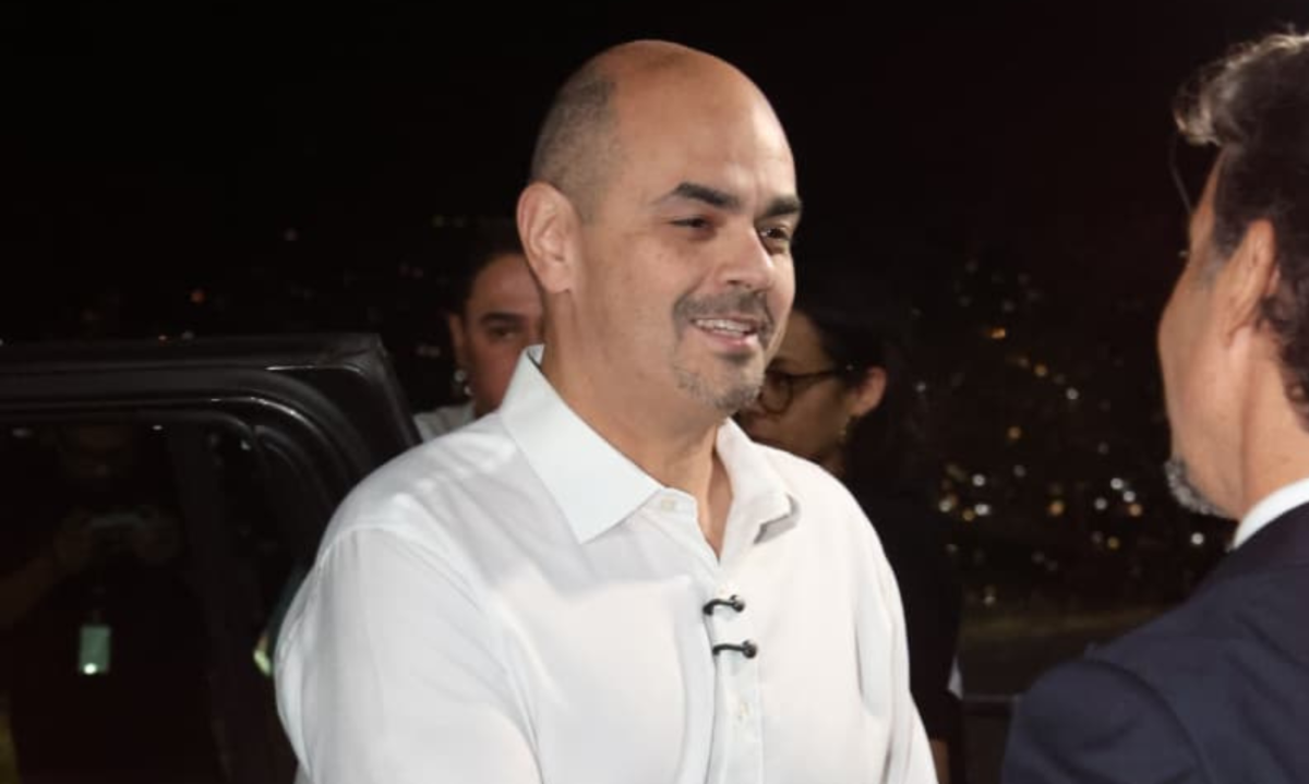 Mateus Simões participa do primeiro debate entre os candidatos ao governo de Minas da Band neste domingo (16/8)
- (crédito: Marcos Vieira/EM/D.A Press)