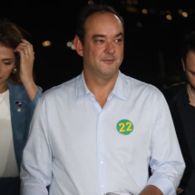 TRE-MG suspende propagandas eleitorais de Roscoe e Simões - Marcos Vieira/EM/D.A Press
