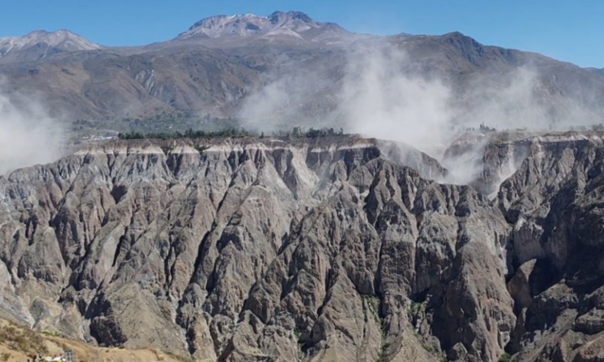 Sismo na Colômbia causou estragos em cidades como Cali - (crédito: EPA)