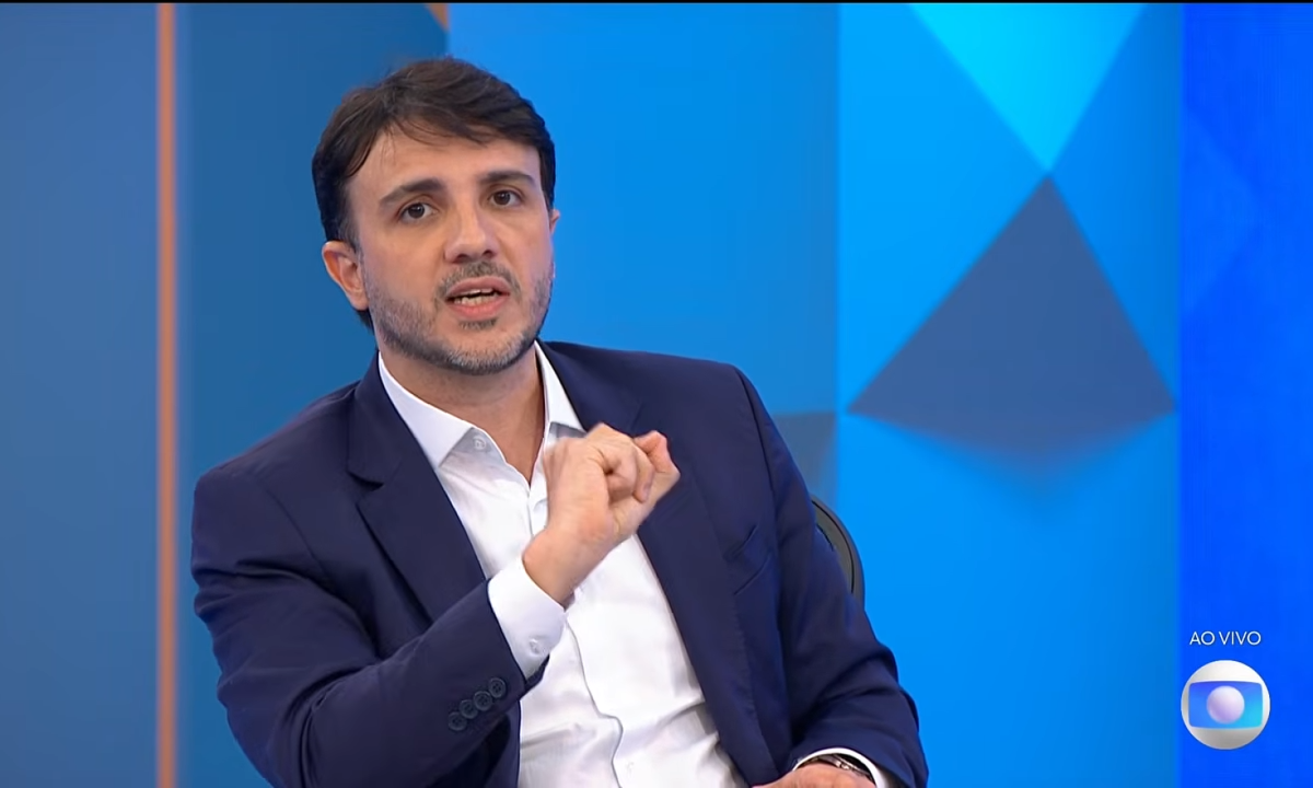 Renan Santos em entrevista nesta quarta-feira (26/8)
- (crédito: Reprodução/TV Globo)