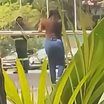 Mulher vai ‘cobrar’ suposta amante em empresa de Betim; veja vídeo - Redes Sociais/Reprodução