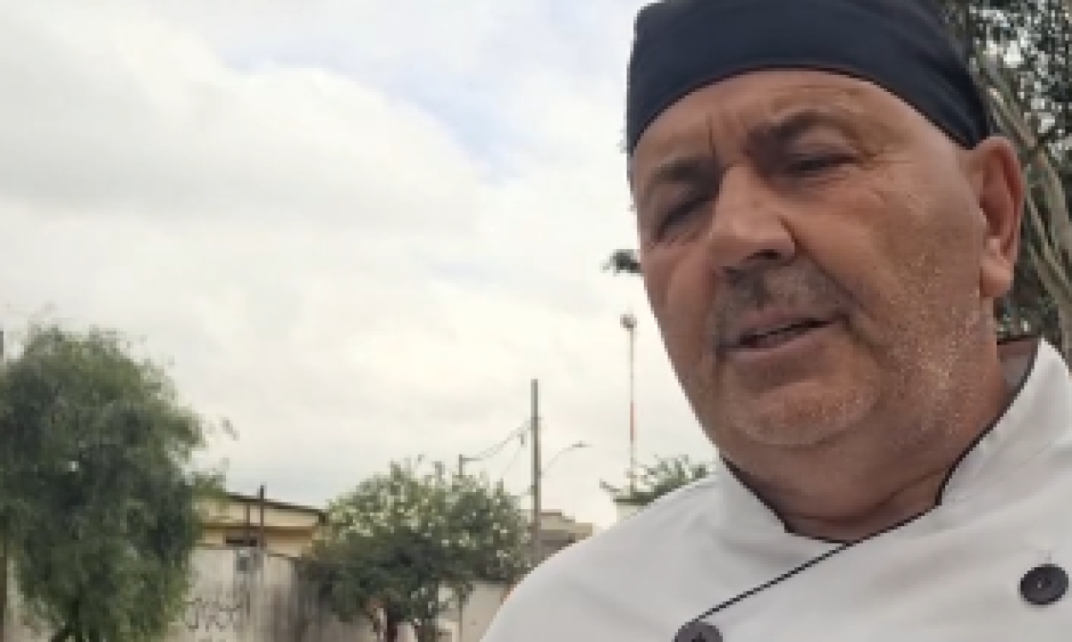‘Ninguém merece isso’: vendedor recebe R$ 200 falso e rasga nota; veja vídeo - (crédito: Redes Sociais/Reprodução)