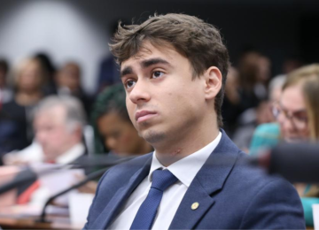 Em mensagens trocadas com o empresário Flávio Carneiro, em abril de 2024, Vorcaro revelou ter bancado 'todos os voos' utilizados pelo parlamentar e ameaçou expor Nikolas -  (crédito: Kayo Magalhães/Câmara dos Deputados)