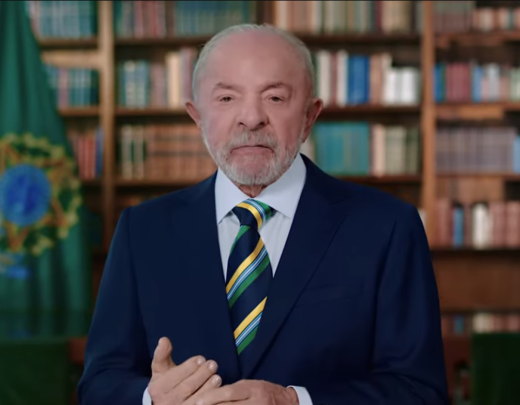 No pronunciamento de rádio e TV, Lula defendeu temas como a soberania nacional, a valorização de riquezas nacionais e o objetivo de perseguir a justiça social -  (crédito: Reprodução/Youtube Lula)