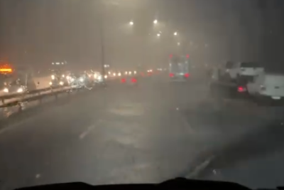 Motorista enfrenta baixa visibilidade durante temporal na BR-040 -  (crédito: Redes Sociais/Reprodução)