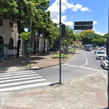 BH: homem cai em canal de água e é resgatado pelos bombeiros - Reprodução/Google StreetView