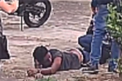 Suspeito de furtar TV é agredido e amarrado por populares na capital mineira -  (crédito: Redes Sociais/Reprodução)