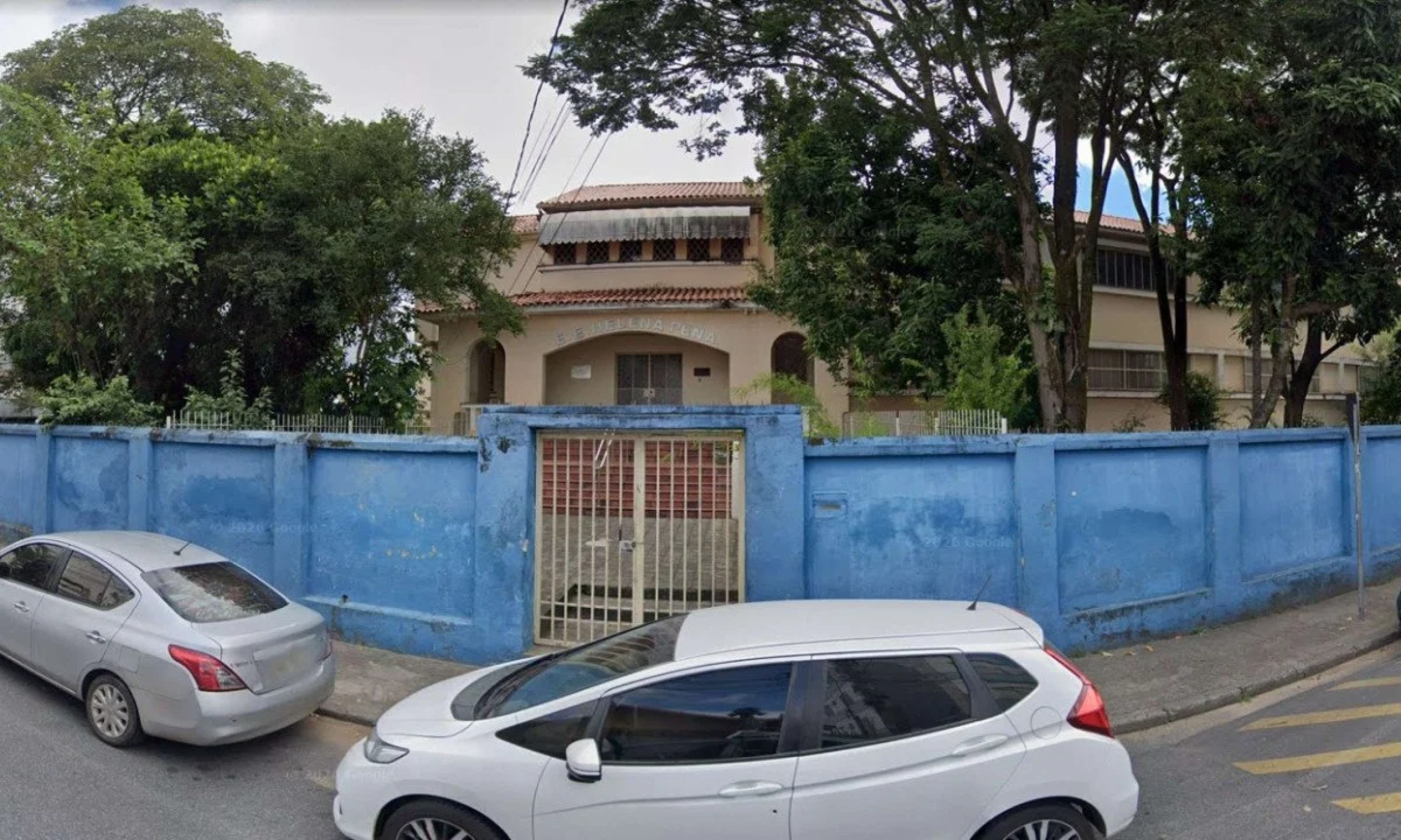 Aulas seguem após áreas de escola de BH serem interditadas