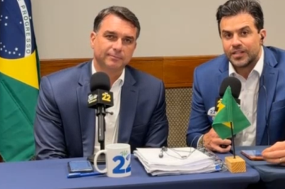 Flávio Bolsonaro fez transmissão ao vivo no Instagram após informar que não iria mais a debate na Globo -  (crédito: Flávio Bolsonaro / Instagram)