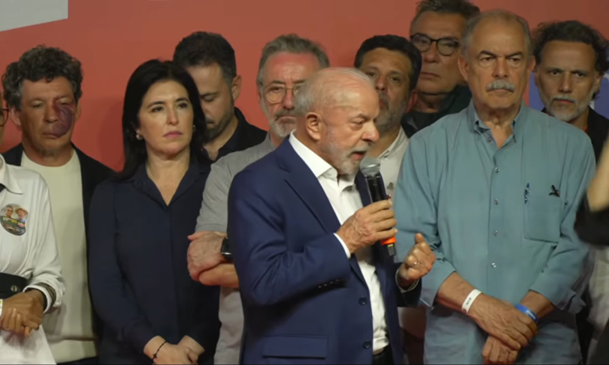 Lula falou a apoiadores em São Paulo após apuração das urnas - (crédito: Reprodução/YouTube)