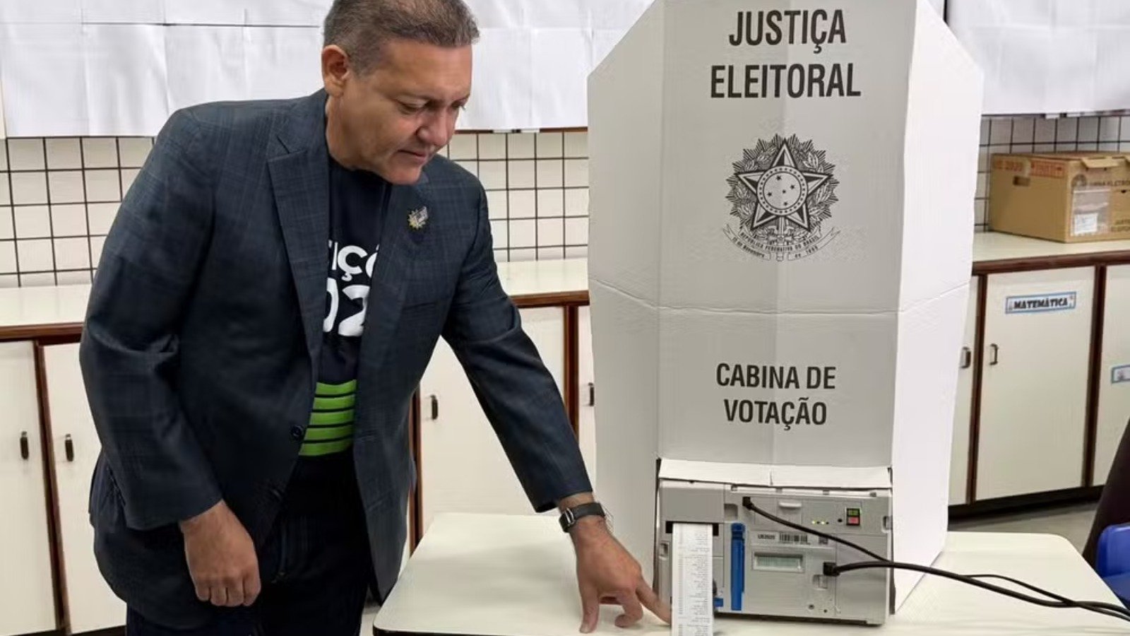 Nunes Marques emite zerésima e vota em Brasília