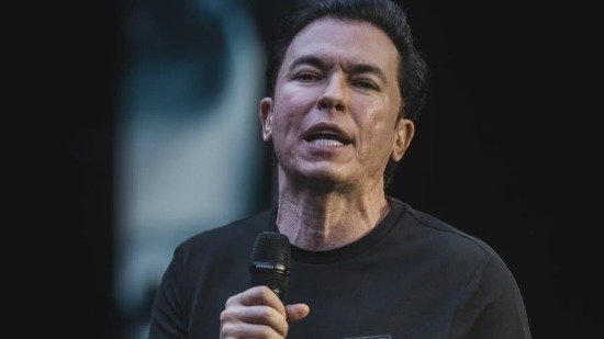 Pastor Lucinho, condenado por danos morais coletivos, foi sentenciado a realizar um serm&atilde;o de retrata&ccedil;&atilde;o p&uacute;blica -  (crédito: @prlucinho)