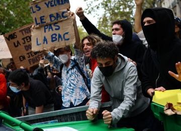 As manifestações tomaram conta da França na terça-feira, 6 de outubro -  (crédito: AFP via Getty Images)