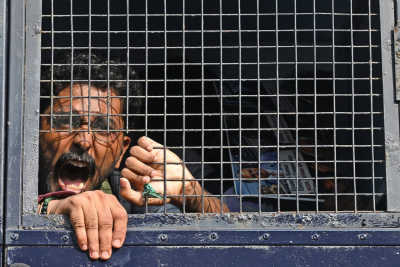 Polícia deteve Neha Bora, uma das figuras de destaque do protesto e presidente da associação da estudantes da Índia (AISA), durante uma manifestação em Déli no domingo -  (crédito: Reuters)