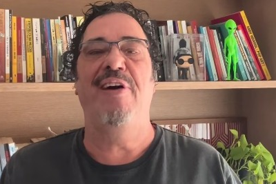 Walter Casagrande Jr. se pronunciou em v&iacute;deo cobrando posicionamento de Fl&aacute;vio Bolsonaro sobre transpar&ecirc;ncia -  (crédito: Reprodu&ccedil;&atilde;o/Instagram @wcasagrandejr)