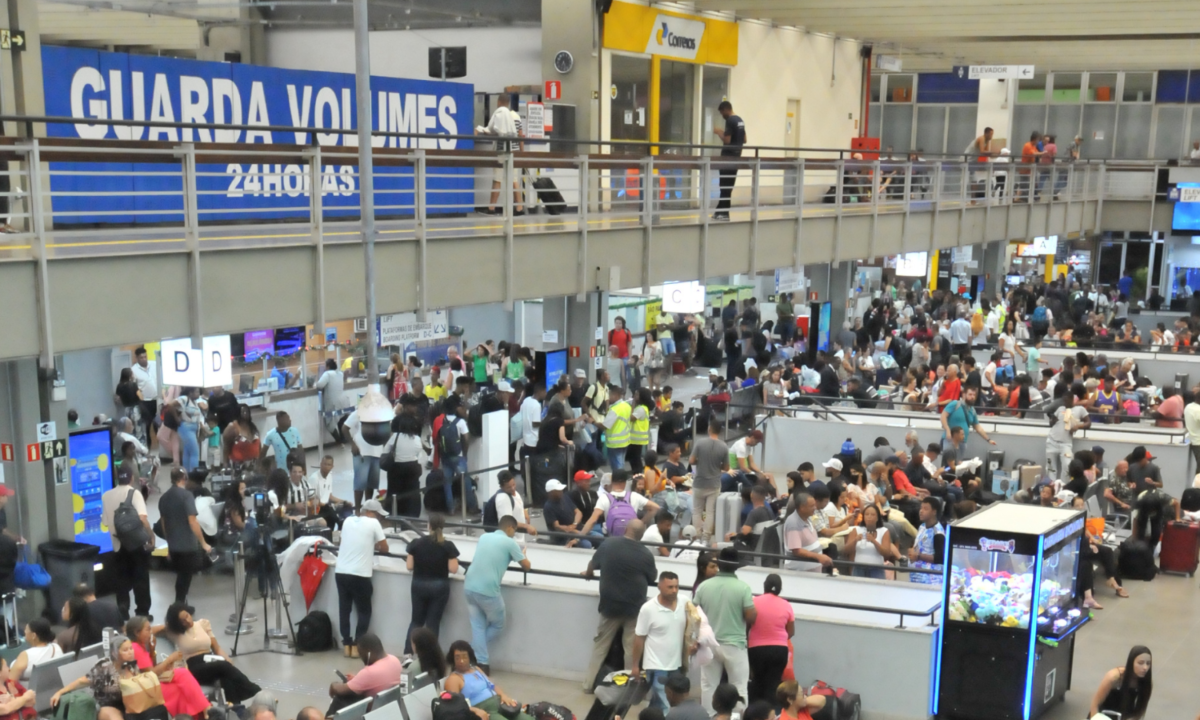 Para atender à demanda no feriado de Finados, as empresas de transporte rodoviário programaram cerca de 60 partidas extras
- (crédito: Marcos Vieira /EM/DA. Press. Brasil. Belo Horizonte - MG)