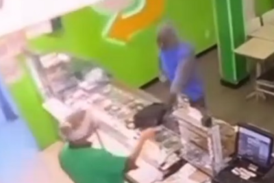 Assaltante invade lanchonete em João Monlevade, região Central de Minas Gerais, e leva R$ 168 em dinheiro em espécie e um celular -  (crédito: Reprodução/Redes Sociais)