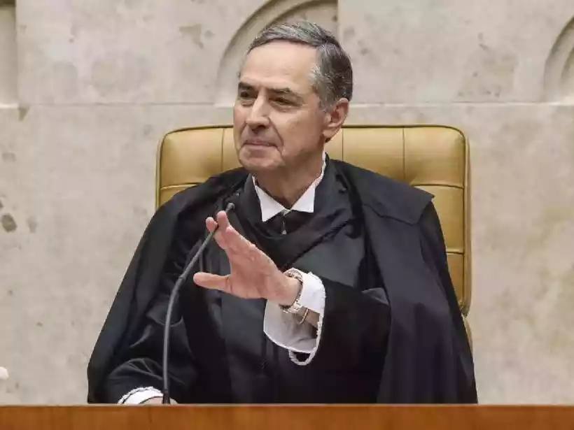 Luis Roberto Barroso é o atual presidente do STF, que vem sofrendo pressões por parte do Legislativo, que quer limitar as competências da Corte -  (crédito: Valter Campanato / Agência Brasil)