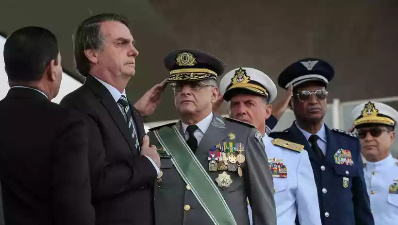 Jair Bolsonaro durante Cerimônia Comemorativa do Dia do Exército em 2020, quando era presidente da República -  (crédito: Marcos Corrêa/PR)