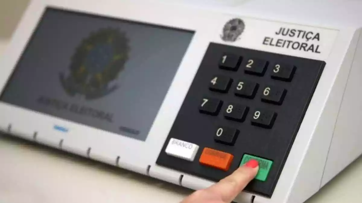 Eleitor precisa regularizar título para votar nas eleições de 2024 -  (crédito: Divulgação/TSE)