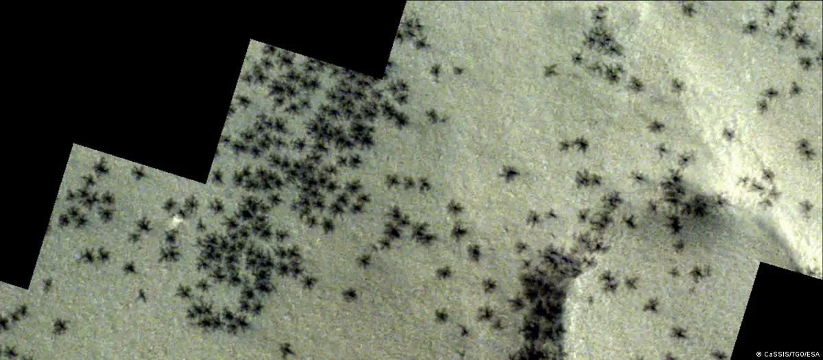 Agência Espacial Europeia detecta "aranhas" em Marte - Reprodução/ESA