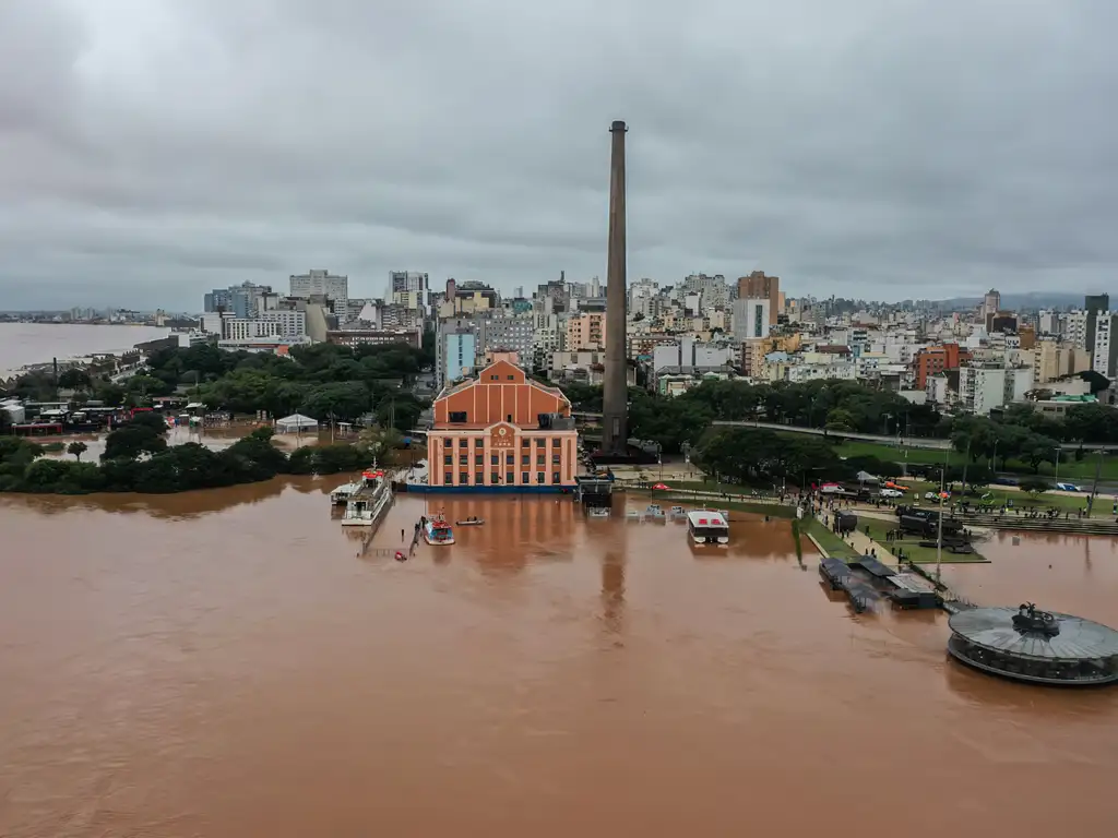 Porto Alegre está em alerta, com risco de inundação em virtude do aumento do nível das águas do Rio Guaíba -  (crédito: Gilvan Rocha/Agência Brasil)