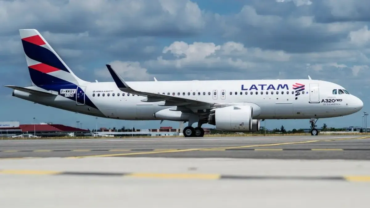 Latam terá que indenizar passageiro trans que foi barrado em voo para Belém - Latam Airlines/Divulgação