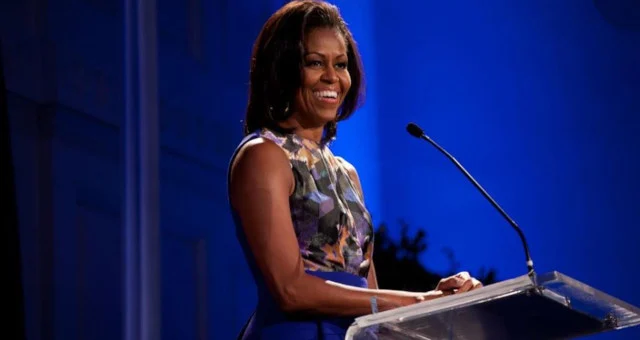  Pesquisa aponta que só Michelle Obama pode derrotar Donald Trump