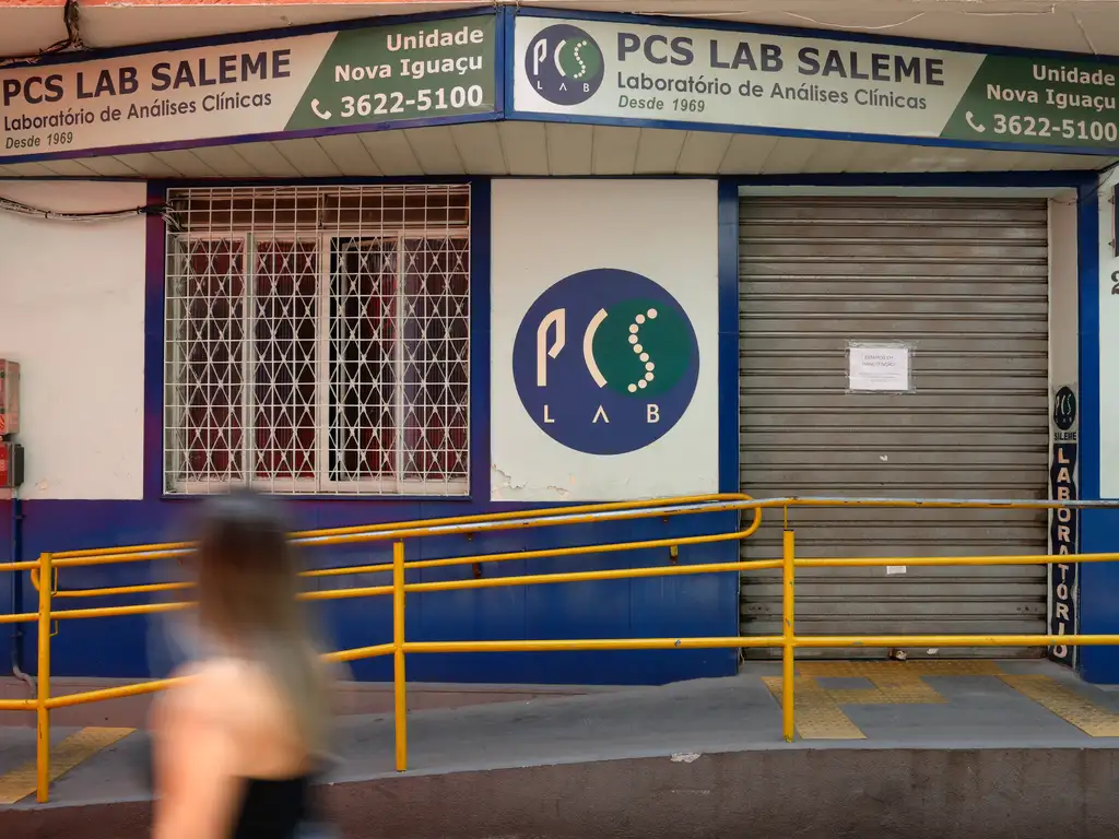 A sede do PCS Lab Saleme foi interditado pela Anvisa para investigação da infecção de pacientes transplantados pelo vírus HIV -  (crédito: Fernando Frazão/Agência Brasil)