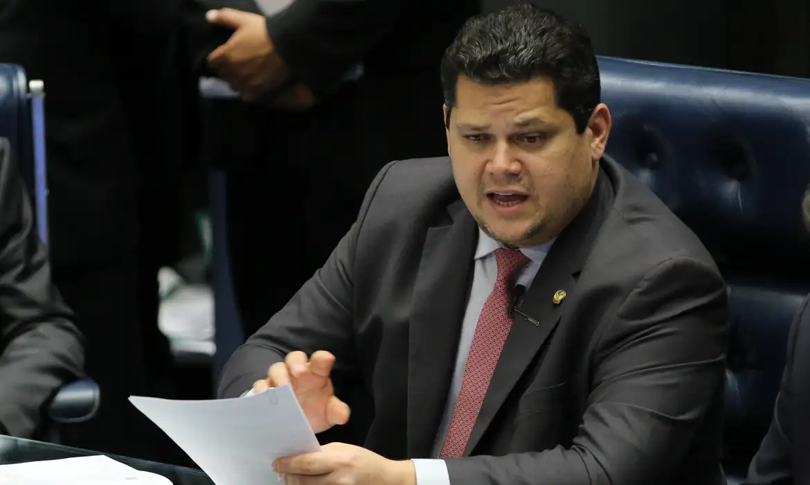 Suplente de Alcolumbre é alvo de operação sobre fraude em licitações - Fabio Rodrigues Pozzebom/Agência Brasil